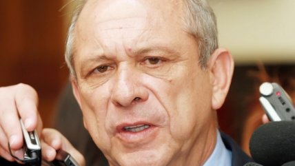 Latorre: Insistencia del Gobierno para que la DC vaya a Cuba es de 