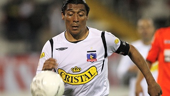 Colo Colo entrenó con el dilema de elegir al reemplazante de Rodrigo Mélendez