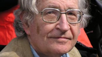   Israel le negó el acceso a Cisjordania al destacado intelectual de izquierda Noam Chomsky 