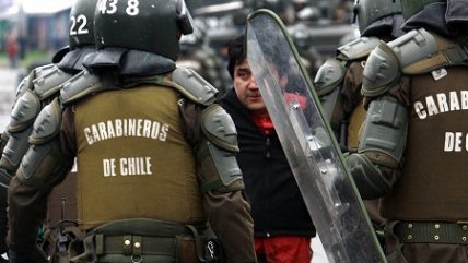 Habitantes de Puerto Aysén relatan actuar represivo e insultos de Carabineros