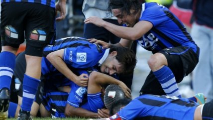Huachipato superó a U. Española en penales y se consagró campeón del Clausura