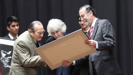   Universidad de Chile realizó homenaje 