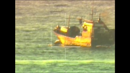   Buque peruano realizaba pesca ilegal en zona exclusiva chilena 