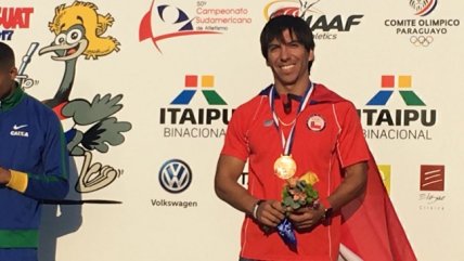  Pineda celebró con medalla de bronce en el Sudamericano  