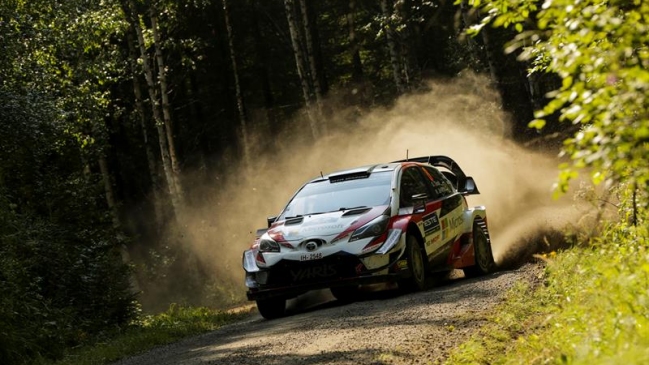  Ott Tänak mantuvo el liderato en el Rally de Finlandia  