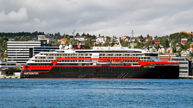  Más de 30 tripulantes de un crucero noruego dieron positivo a Covid-19  