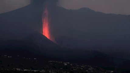  Tras una semana de la erupción, Volcán de La Palma sigue generando explosiones  