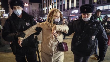  Más de 1.800 manifestantes contra la guerra han sido detenidos en Rusia, según la ONU  