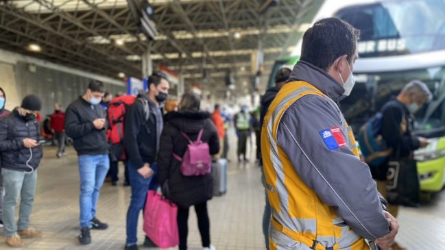  Refuerzan fiscalización a buses por fin de semana largo  