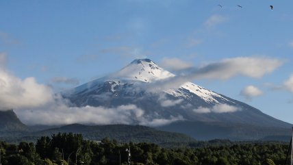   Alcalde de Villarrica expresa tranquilidad y afirma que están coordinados ante una mayor actividad del volcán 