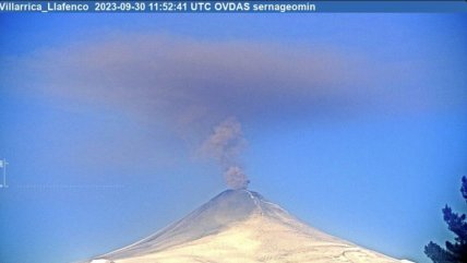  Así amaneció el volcán Villarrica: Se mantiene la alerta naranja  