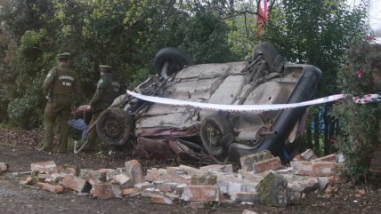   Volcamiento de automóvil dejó cuatro fallecidos en Romeral 