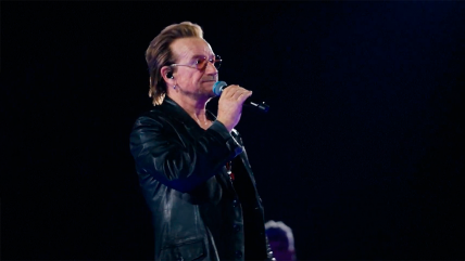   El homenaje de Bono a las víctimas del festival de música tras ataque de Hamás 