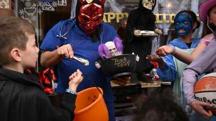  ¡Dulce o travesura!: Miles de personas celebran Halloween en todo el mundo  