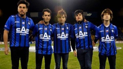  Fanáticos piden cumplir promesa a Los Bunkers tras campeonato de Huachipato  