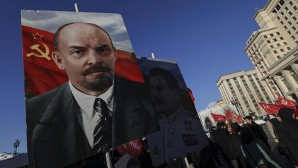  Comunistas rusos conmemoraron los 100 años del fallecimiento de Lenin  