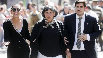   Magdalena, hermana de Piñera: 