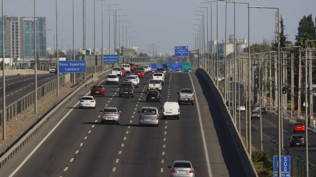  Semana Santa: El plan en las carreteras para el retorno a Santiago de 170 mil vehículos  