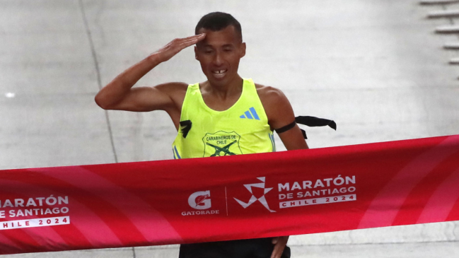   Mauricio Flandez tras el Maratón de Santiago: Esto se lo dedico a todos los carabineros 