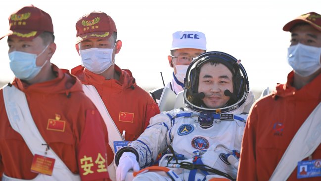   Taikonautas regresaron a la Tierra después de seis meses en la estación espacial china 