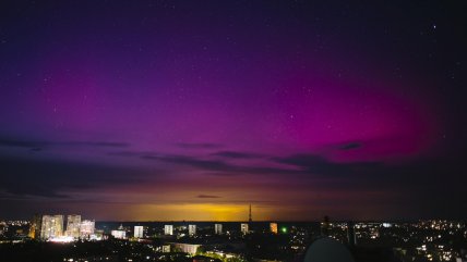   Aurora boreal brilla sobre la Ucrania en guerra 