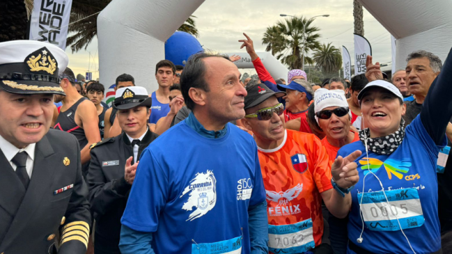   Ministro Pizarro corrió 10k de la Media Maratón del Mes del Mar 2024 