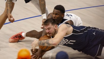   Doncic e Irving dejaron a los Mavericks a un paso de Finales de la NBA 