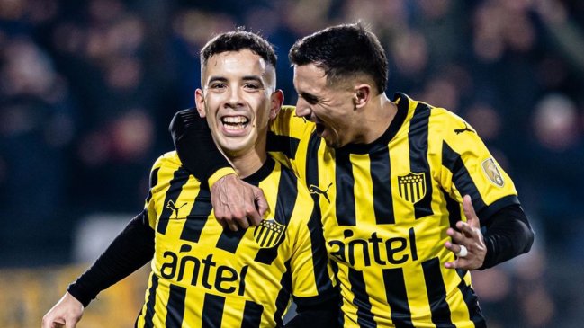   Peñarol clasificó a octavos de la Libertadores tras tumbar a Rosario Central 