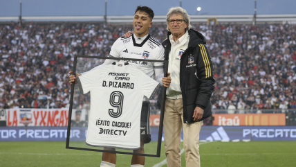   Damián Pizarro fue homenajeado en su último partido con Colo Colo 