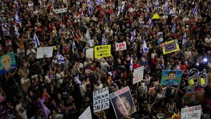   Miles de israelíes protestan contra Netanyahu y por la liberación de rehenes 