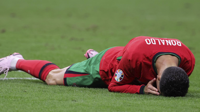   [VIDEO] Cristiano rompió en llanto tras errar el penal ante Eslovenia en los octavos de la Euro 