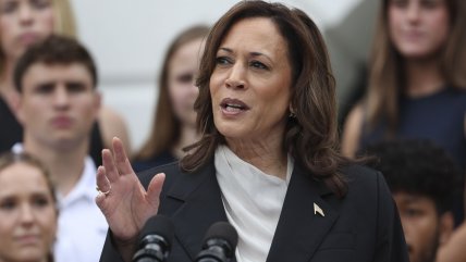  Harris recordó su pasado como fiscal para atacar a Trump: 