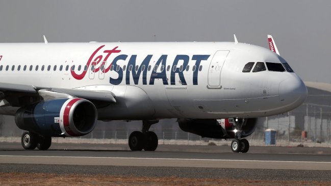   JetSmart fue multada por traer a Chile pasajeros sin todos sus documentos 