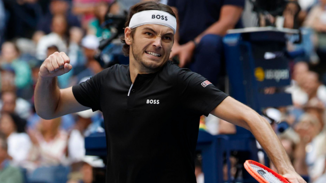   Taylor Fritz derribó a Alexander Zverev y clasificó a semifinales del US Open 