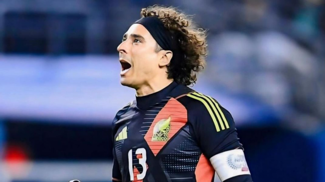   El veterano portero mexicano Guillermo Ochoa jugará en AVS de Portugal 