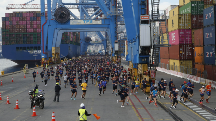   Medio Maratón de Valparaíso reunió a miles de corredores en el puerto 