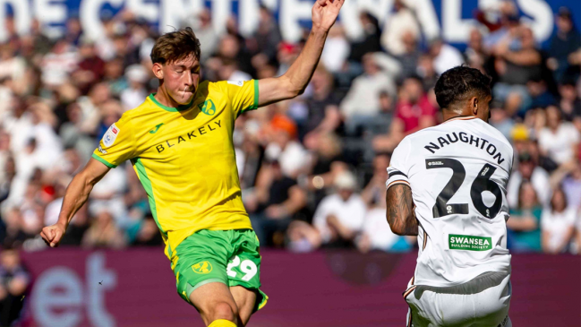   Swansea de Vigouroux venció al Norwich de Marcelino Núñez en la Championship 