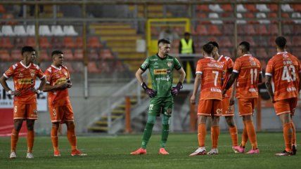   [VIDEO] Jugadores de Cobreloa protagonizaron tenso momento con hinchas 