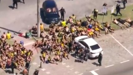   [VIDEOS] Escándalo en Río de Janeiro: Cientos de hinchas de Peñarol fueron detenidos por vandalismo 