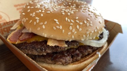   Brote de bacteria en McDonald's de EE.UU. se vincula a cebollas frescas 