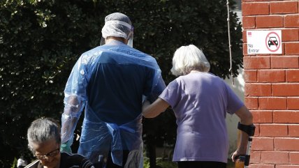   Creciendo Juntos: Autocuidado para cuidadores 