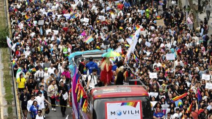  Masiva Marcha del Orgullo 2024 se tomó el centro de Santiago  