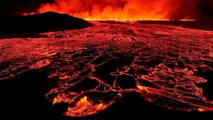   Erupción de volcán en Islandia deja impactantes imágenes 