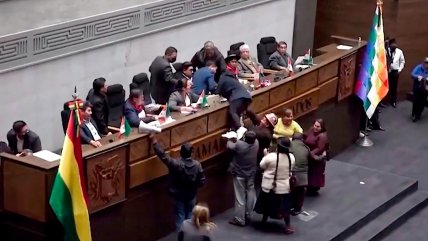   Parlamentarios protagonizaron tenso momento en el Congreso boliviano 