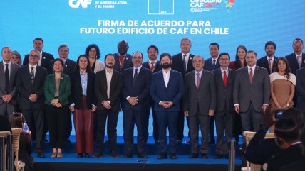   Presidente Boric firmó acuerdo para construcción de sede del CAF 