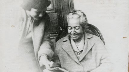   Gobierno niega que conmemoración por el Nobel de Gabriela Mistral esté centrada en su orientación sexual 
