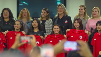   Presidenta de la Federación de Fútbol Americano de Chile anticipó el debut del torneo femenino 