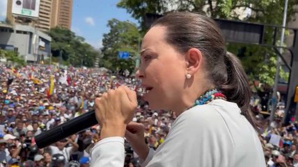   Machado pide a las FF.AA. firmeza y organización para 