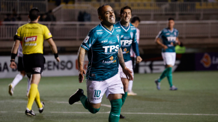   Santiago Wanderers remontó ante Curicó Unido y escaló a la parte alta en el Ascenso 