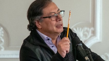 Petro pide militarizar la frontera con Venezuela para combatir a 